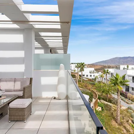 Stunning Place In Casa Banderas W Pool, Padel, Gym By Costarentals - Ref 74 卡拉德米哈斯